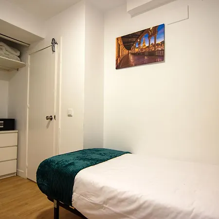 Rentalsevilla Teodosius Grand 아파트 *