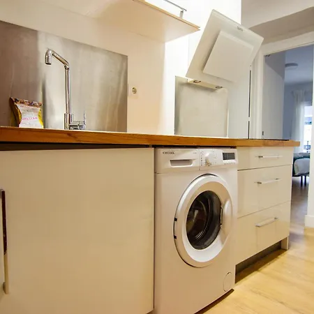 아파트 Rentalsevilla Teodosius Grand